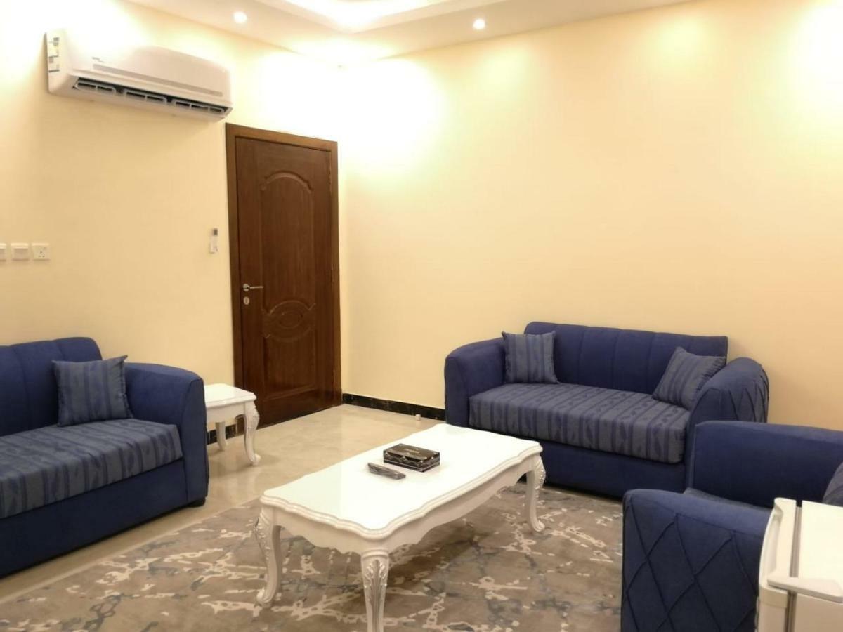 شقة فاخرة خاصة بالخبر - حي الخزامي Exterior photo